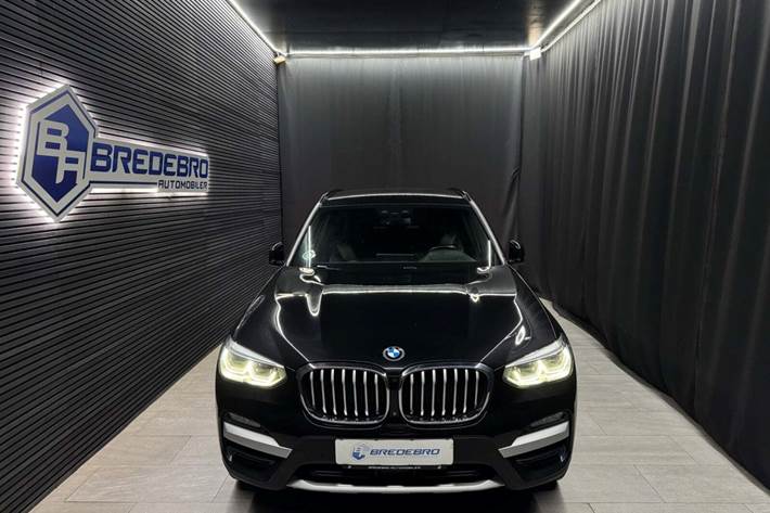 Sort BMW X3 fra 2019