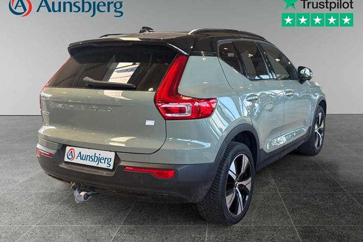 Grøn Volvo XC40 fra 2022