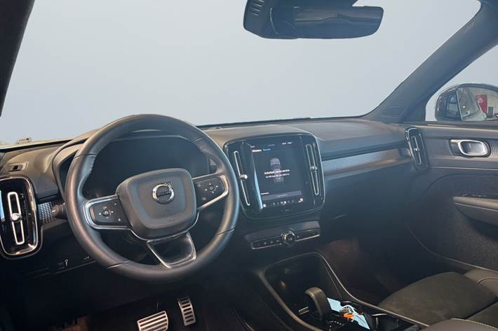 Grøn Volvo XC40 fra 2022