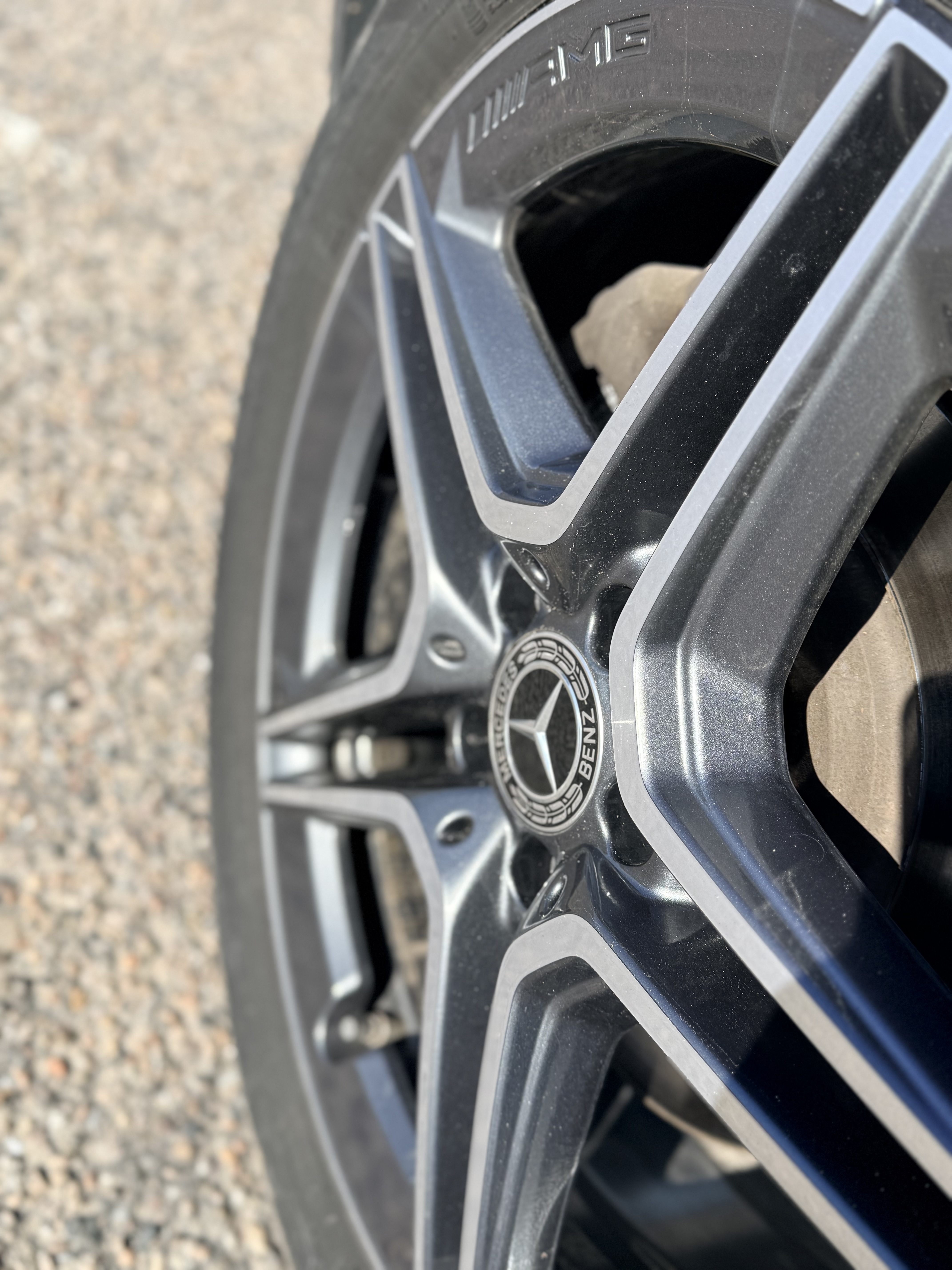 Sort Mercedes GLB220 d fra 2022