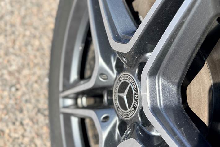 Sort Mercedes GLB220 d fra 2022