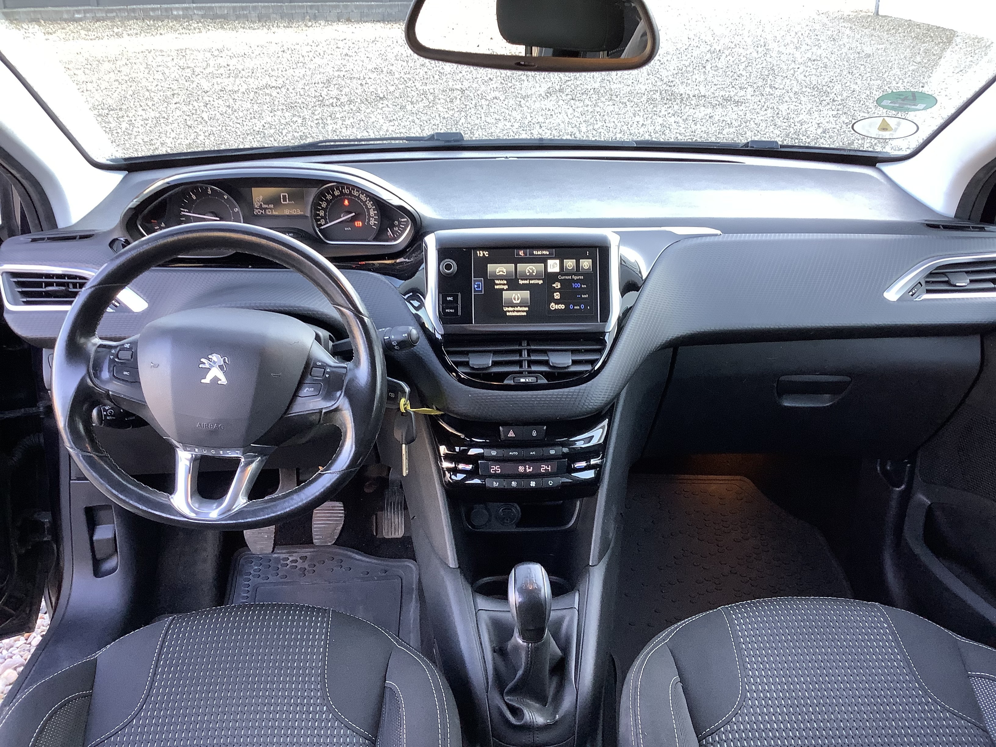 Peugeot 208 1,6 BlueHDI 100 hk 5D