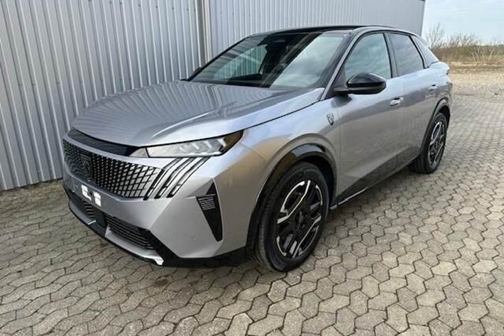 Grå Peugeot e-3008 fra 2025