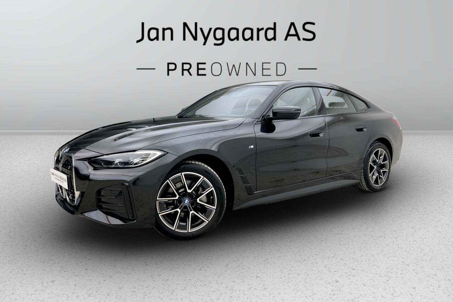 BMW i4 eDrive35 Charged