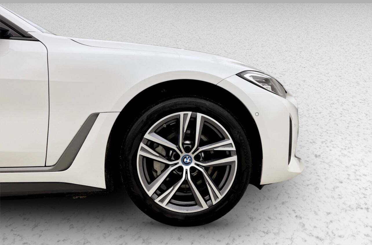 BMW i4 eDrive40