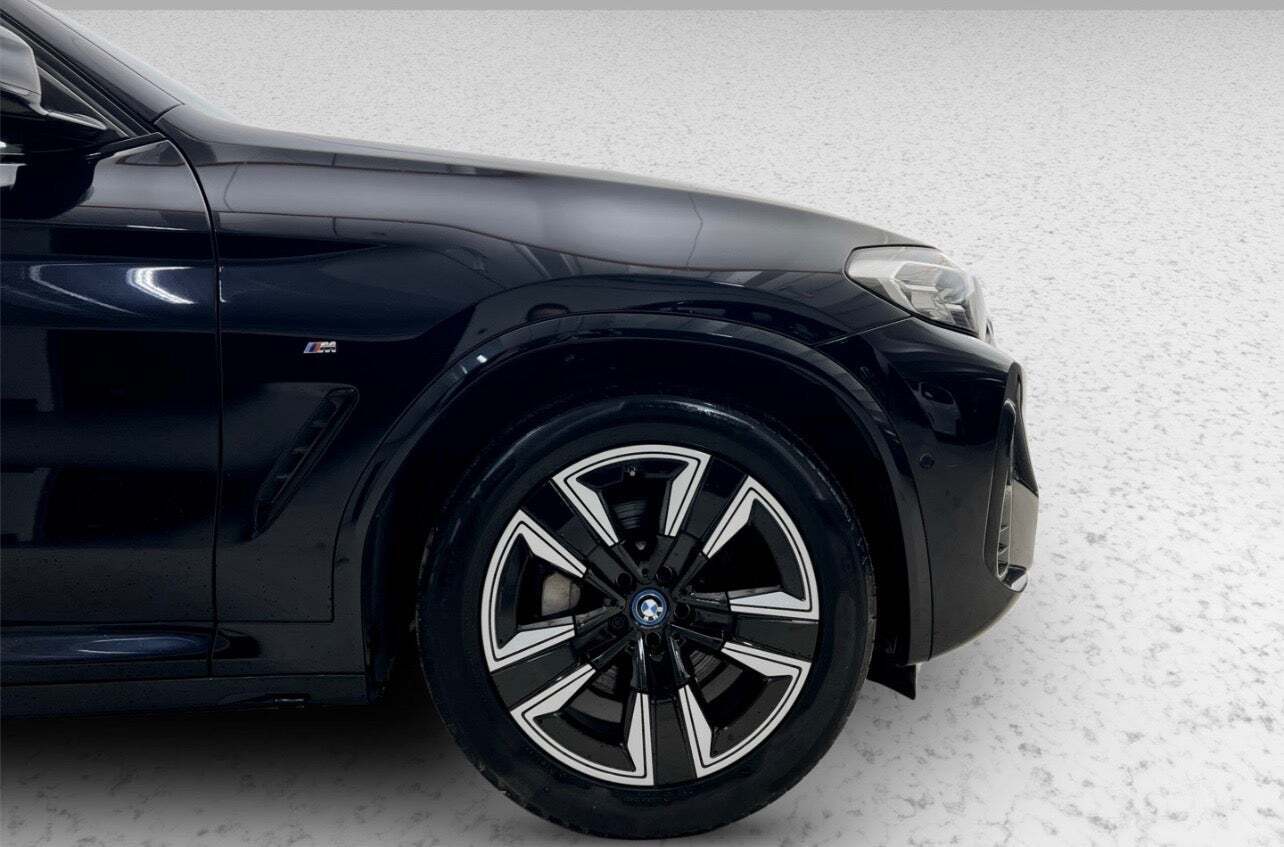 BMW iX3 Charged M-Sport