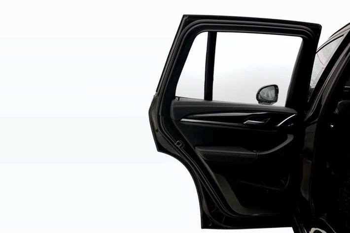 Sort BMW iX3 fra 2022