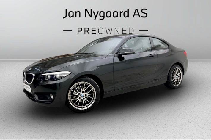 Sort BMW 218i fra 2018