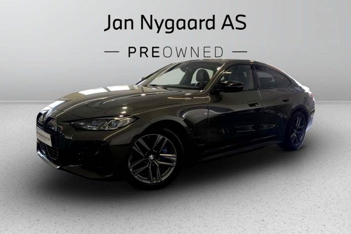 Grå BMW i4 fra 2022