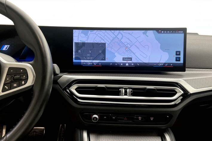 Grøn BMW i4 fra 2024