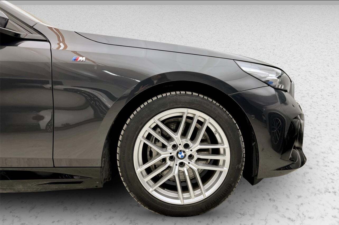 BMW i5 eDrive40 Touring Fully Charged M-Sport