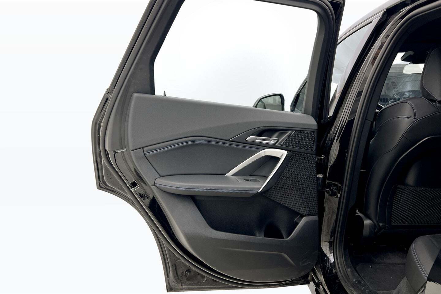 Sort BMW iX1 fra 2023