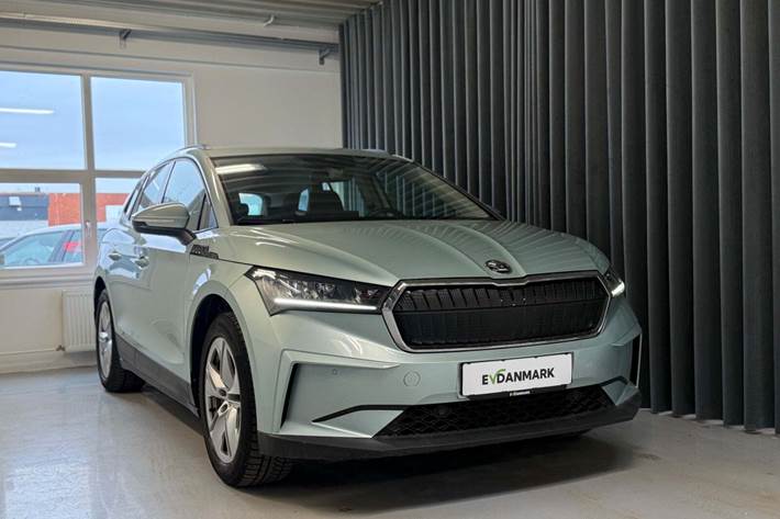 Turquoise Skoda Enyaq fra 2022