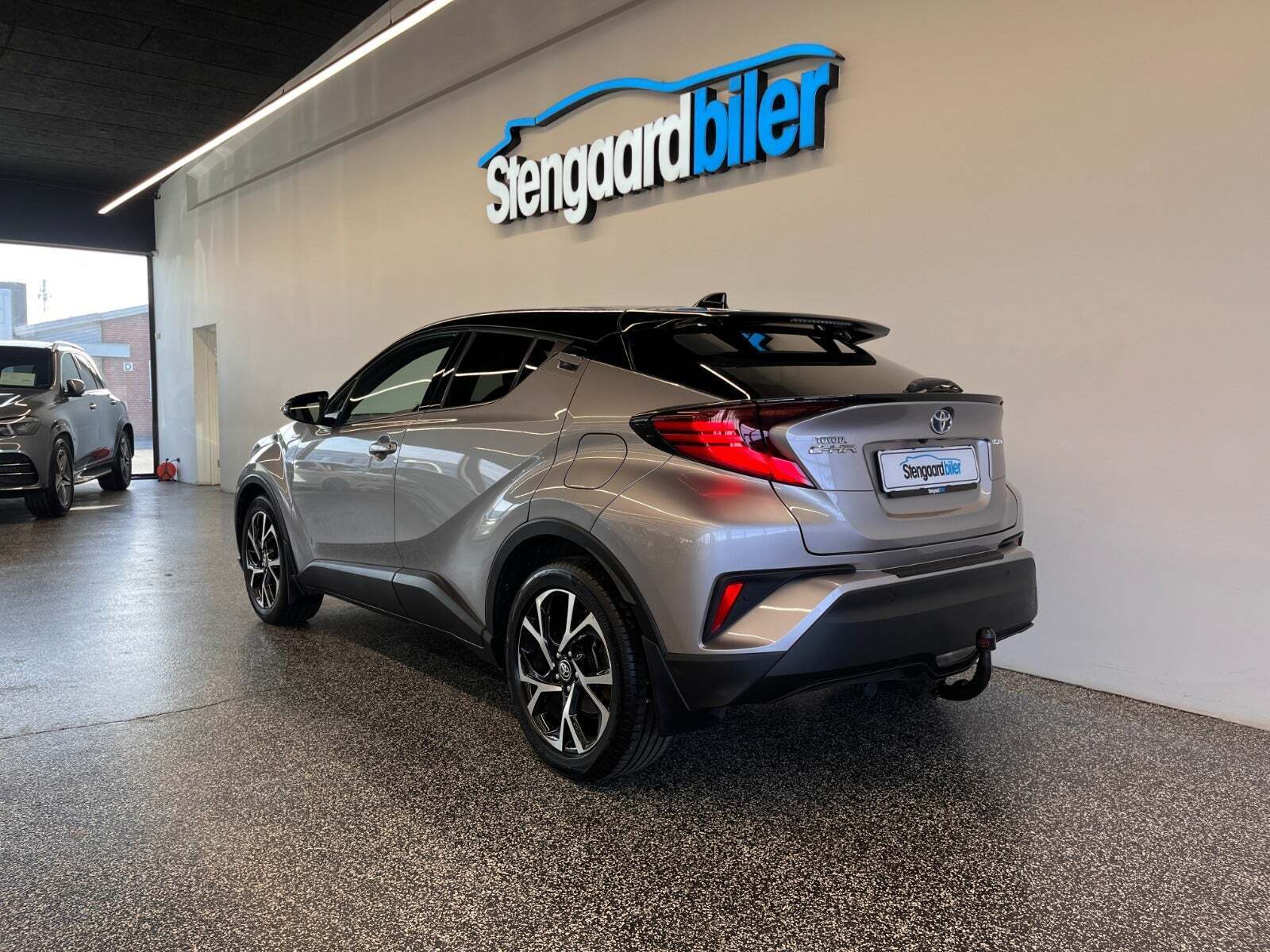 Toyota C-HR 1,8 Hybrid C-LUB Premium CVT