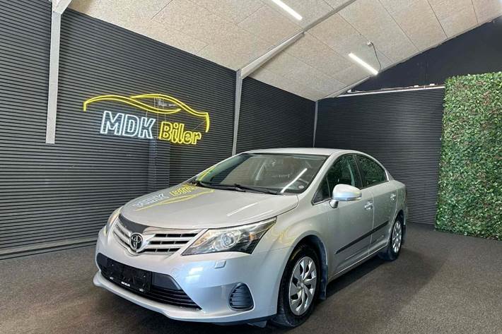 undefined Toyota Avensis fra 2012