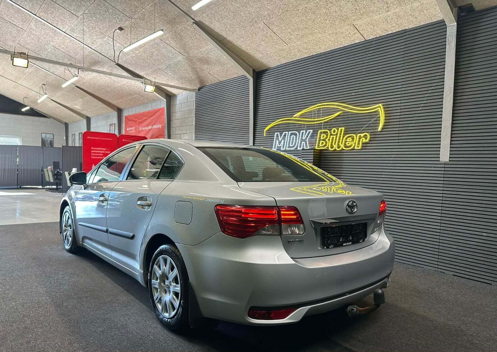 undefined Toyota Avensis fra 2012