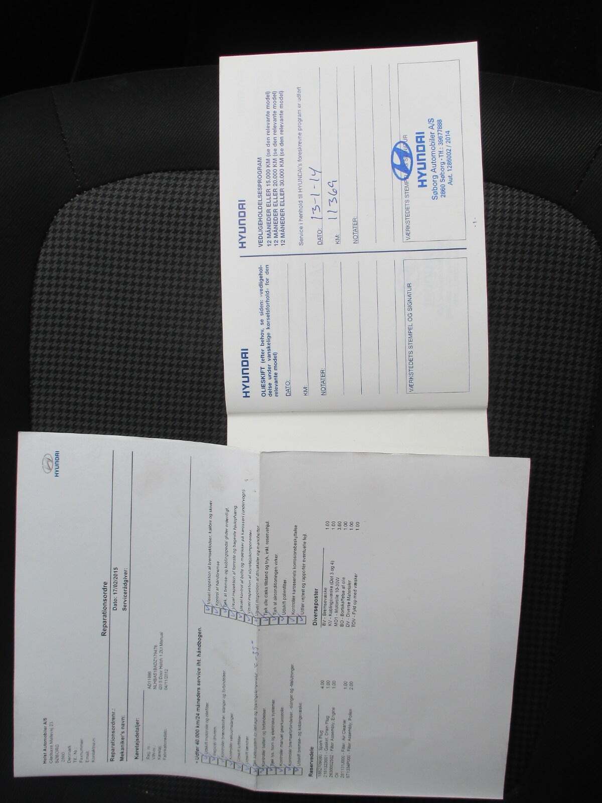 Grå Hyundai i20 fra 2013