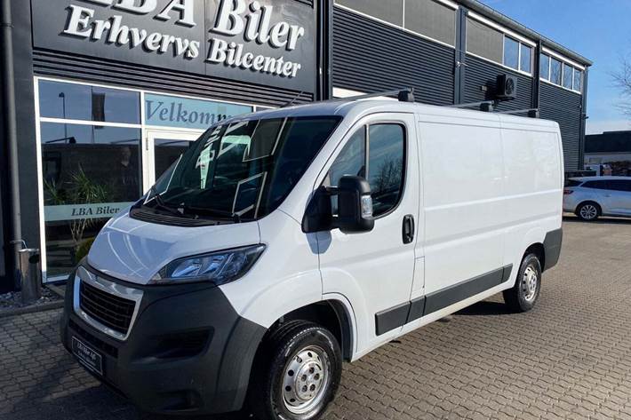 Hvid Peugeot Boxer 333 fra 2022