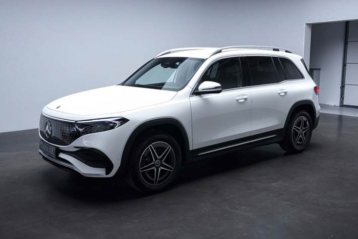 Hvid Mercedes EQB250+ fra 2025