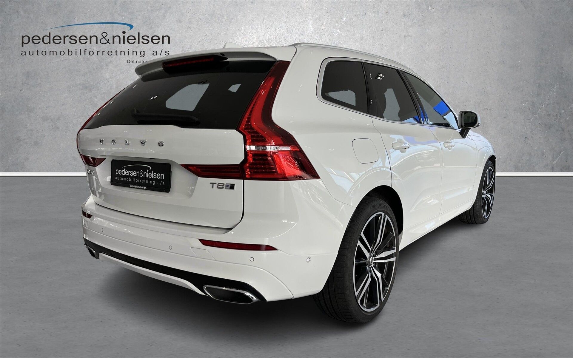 Volvo XC60 2,0 T8 Twin Engine  Plugin-hybrid R-design AWD 390HK 5d 8g Aut.