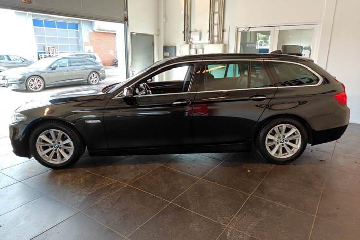 Sort BMW 520d fra 2016