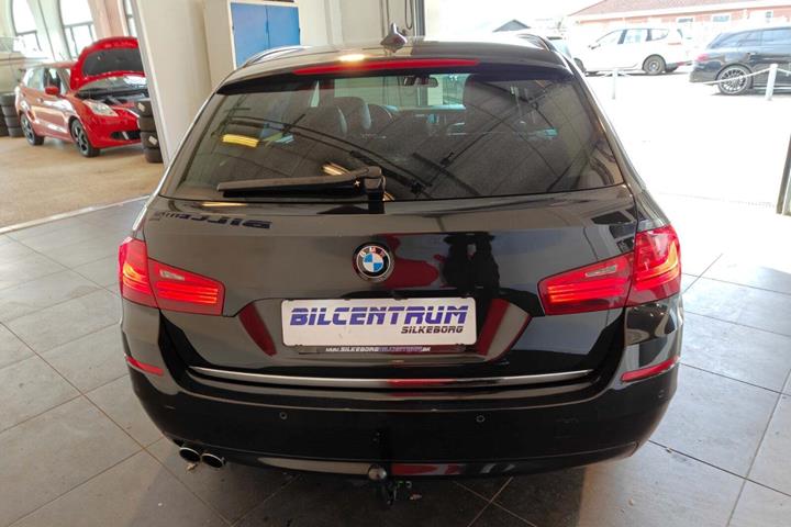 Sort BMW 520d fra 2016
