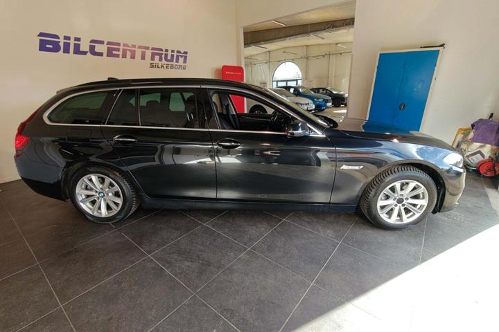Sort BMW 520d fra 2016