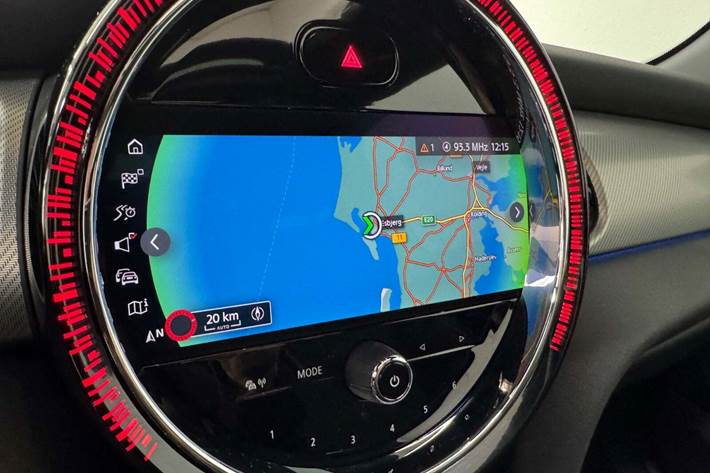 Blå Mini Cooper SE fra 2022