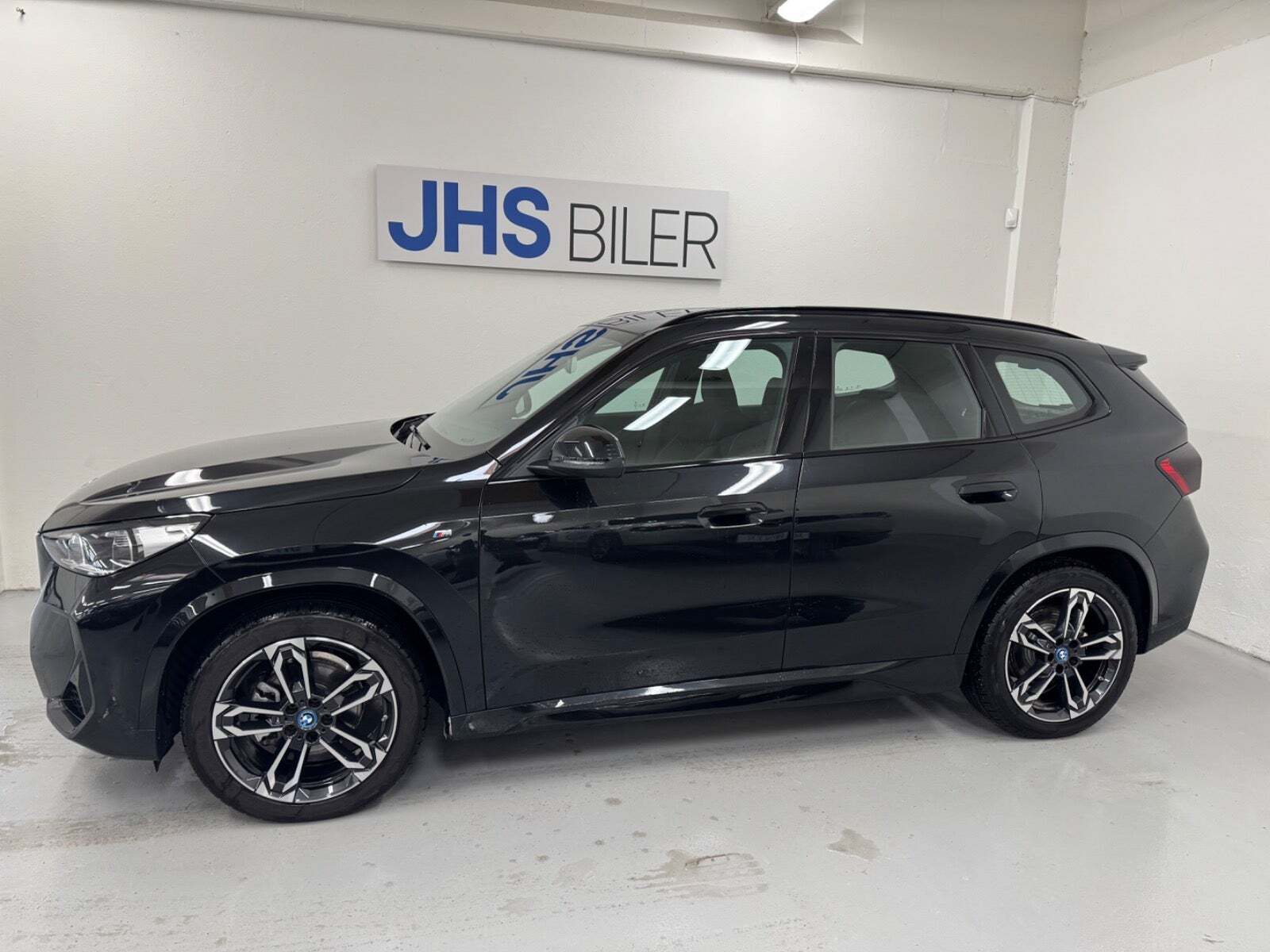 BMW iX1 eDrive20 M-Sport