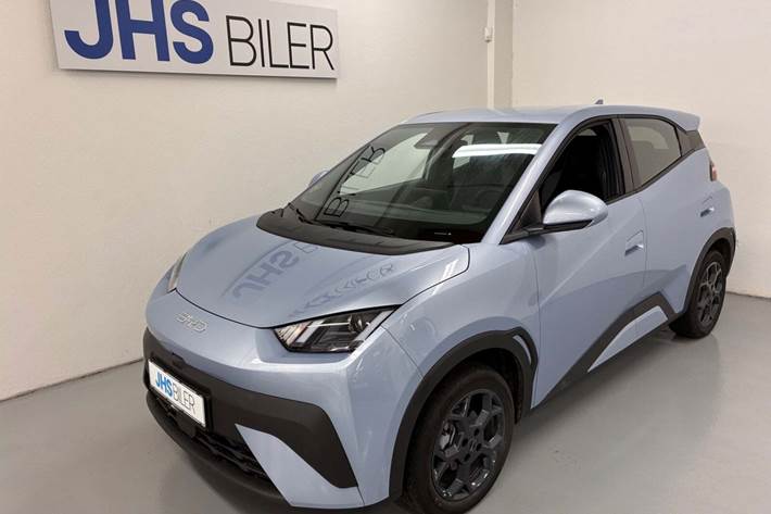 Blå BYD Dolphin Surf fra 2025 set udefra