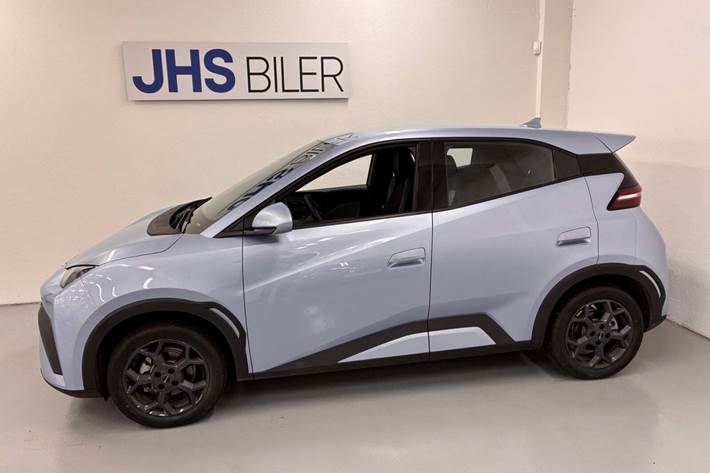 Blå BYD Dolphin Surf fra 2025 set udefra