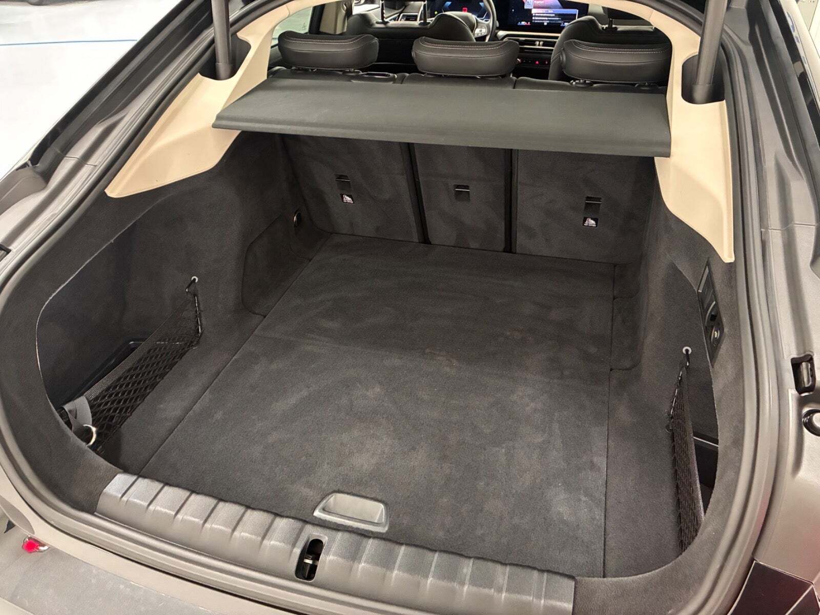 Sort BMW i4 fra 2022