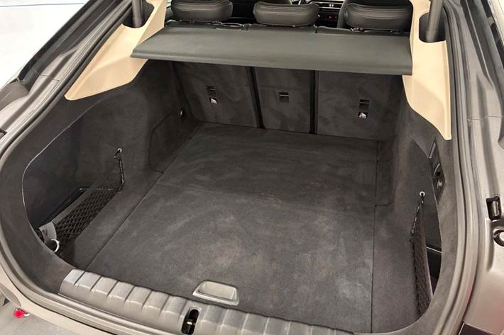 Sort BMW i4 fra 2022