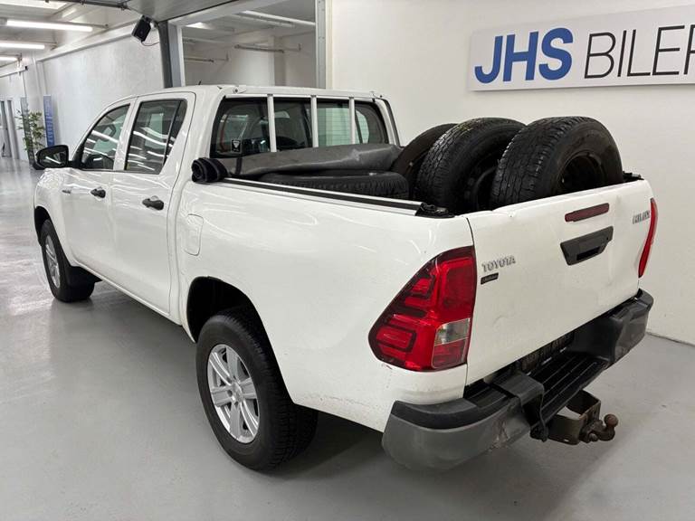 Toyota HiLux 2,4 D-4D 150 T2 Db.Kab 4x4