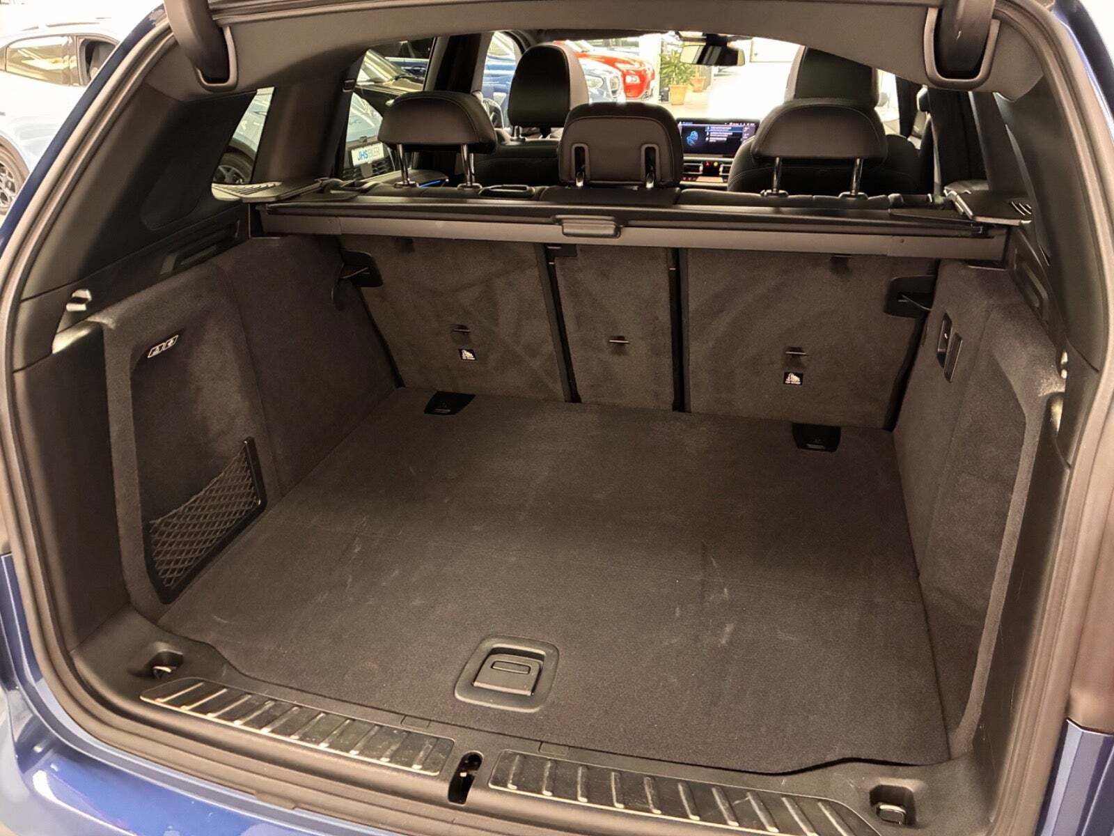 Blå BMW iX3 fra 2023