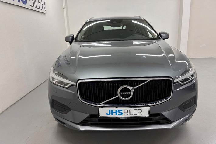 Grå Volvo XC60 fra 2018
