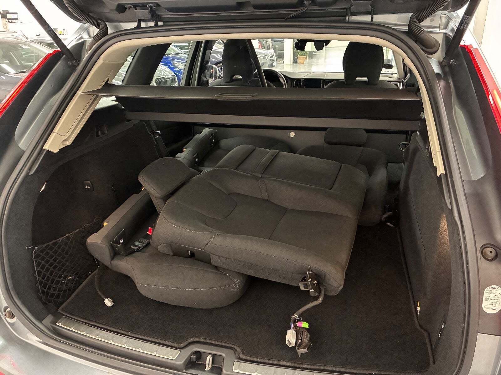 Grå Volvo XC60 fra 2018