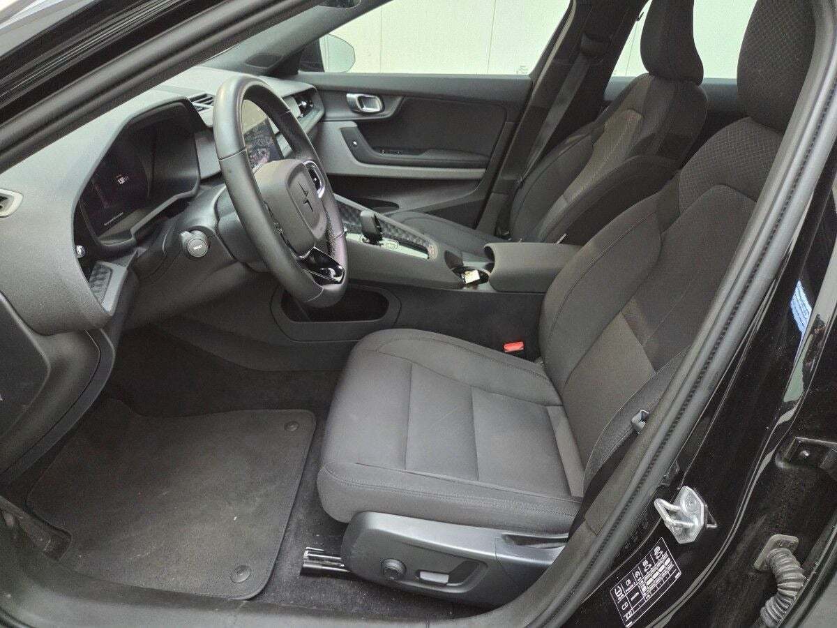 Sort Polestar 2 fra 2022