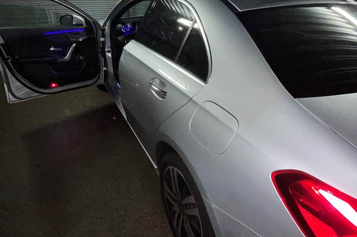 Grå Mercedes A-Klasse fra 2020