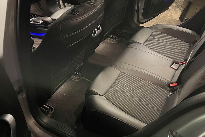 Grå Mercedes A-Klasse fra 2020