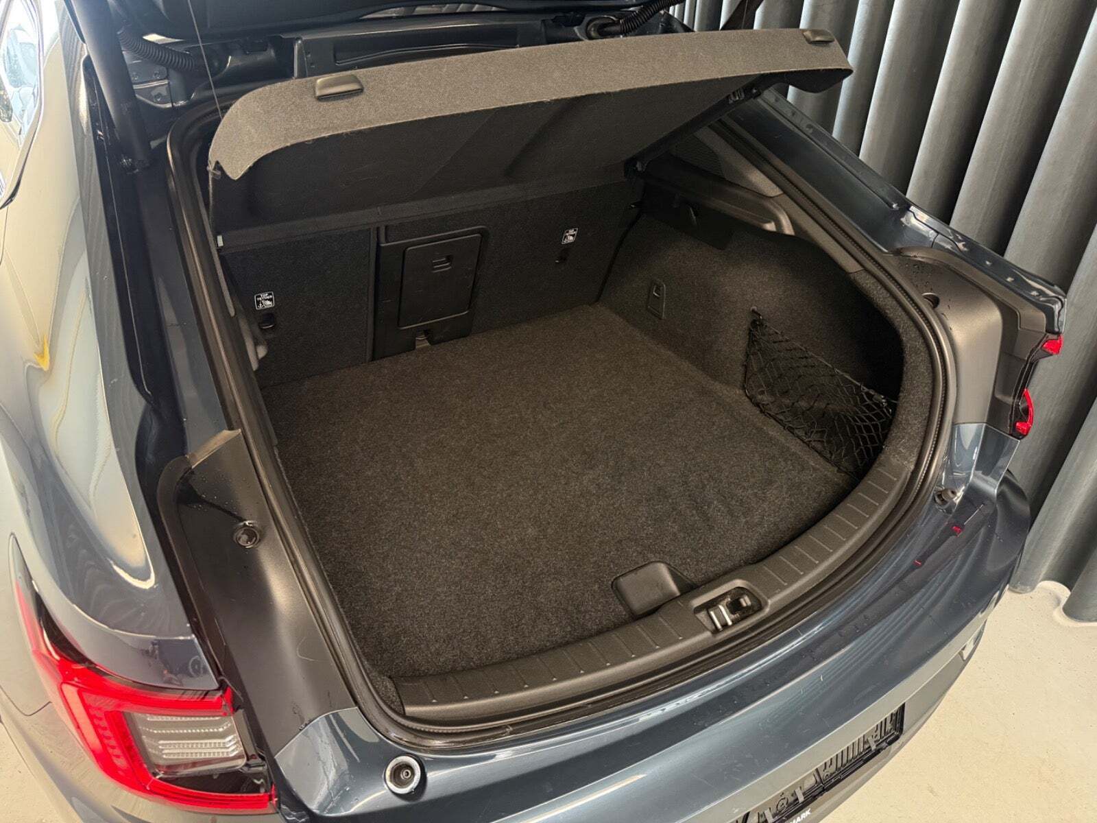 Blå Polestar 2 fra 2022