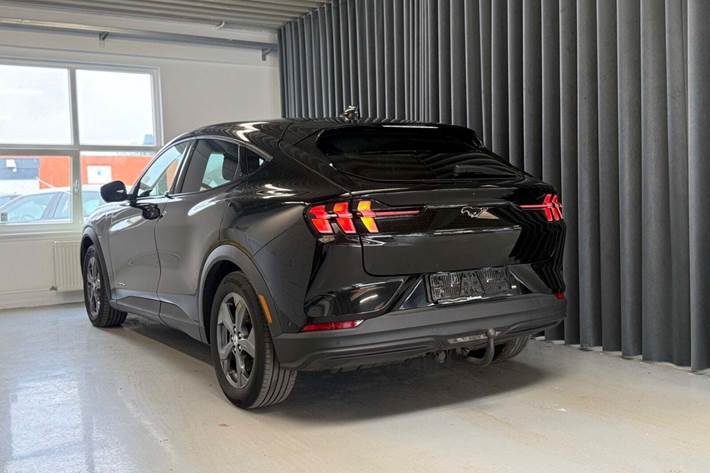 Sort Ford Mustang Mach-E fra 2022