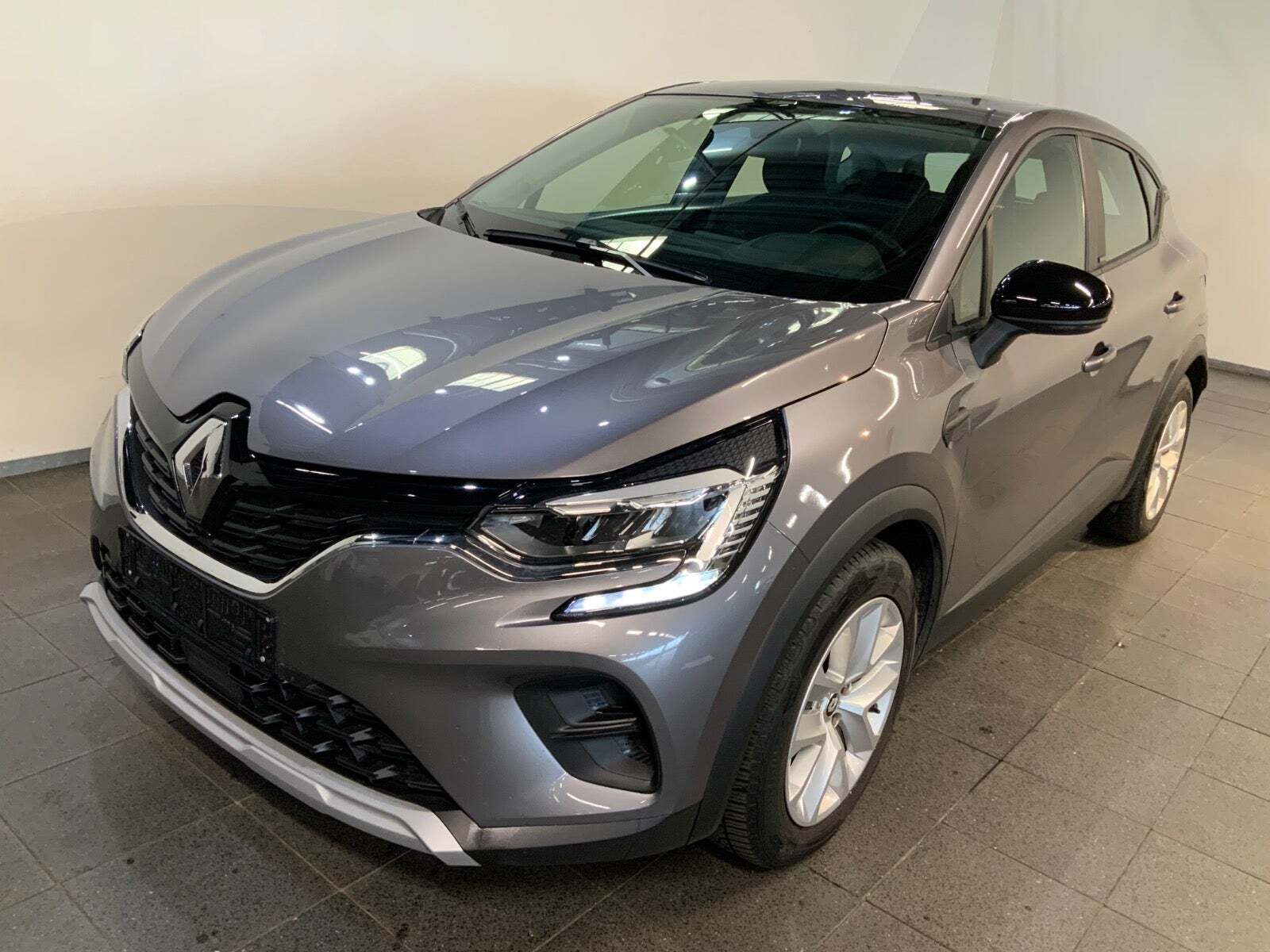Renault Captur 1,6 E-Tech Zen