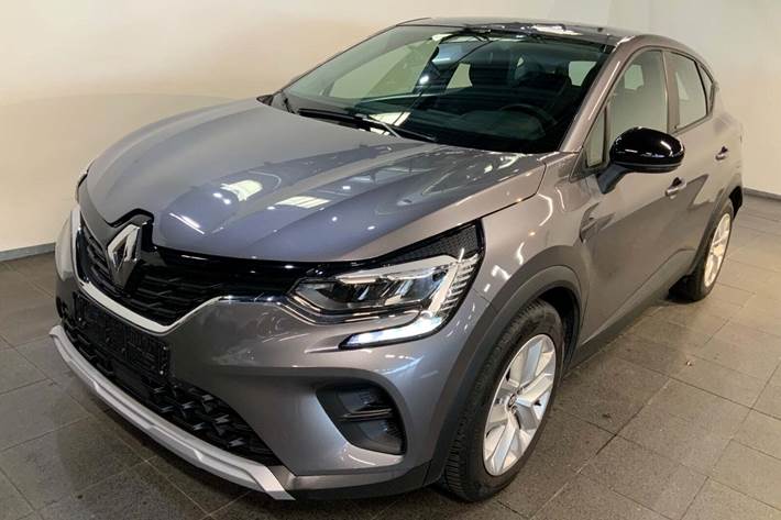 Grå Renault Captur fra 2021 set udefra