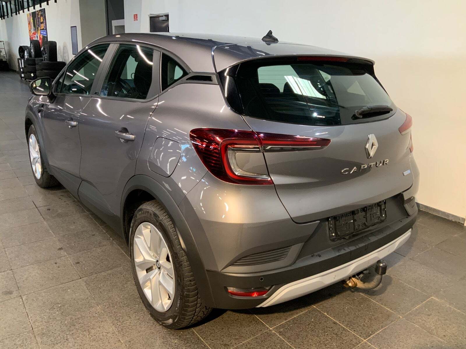 Renault Captur 1,6 E-Tech Zen