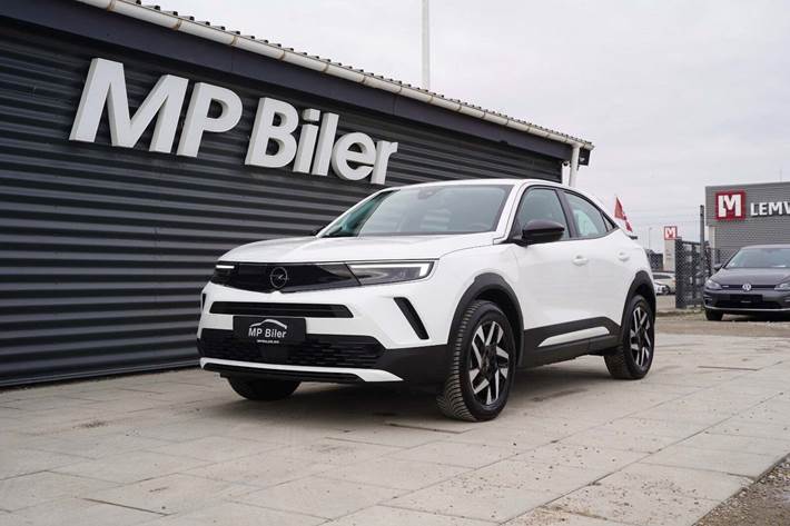 Hvid Opel Mokka-e fra 2023