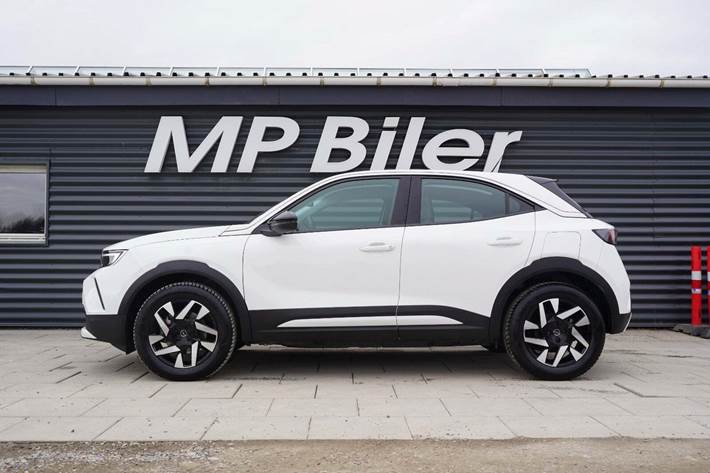 Hvid Opel Mokka-e fra 2023