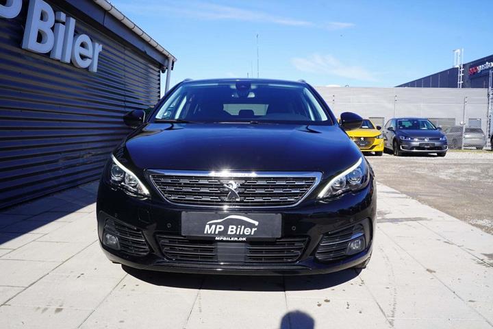 Sort Peugeot 308 fra 2021