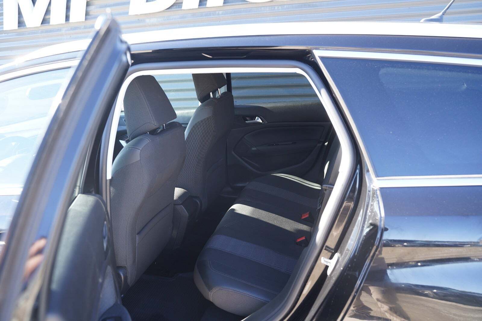 Sort Peugeot 308 fra 2021