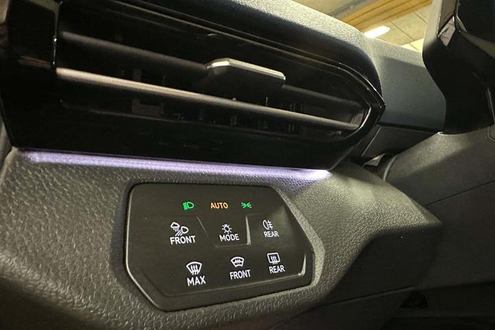 Grå VW ID.4 fra 2022